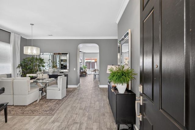 10171 Mccarron Way, Sacramento, CA 95829