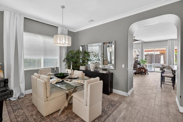 10171 Mccarron Way, Sacramento, CA 95829