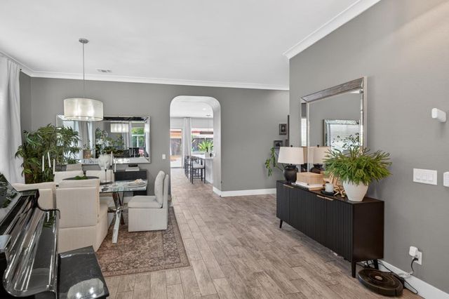 10171 Mccarron Way, Sacramento, CA 95829