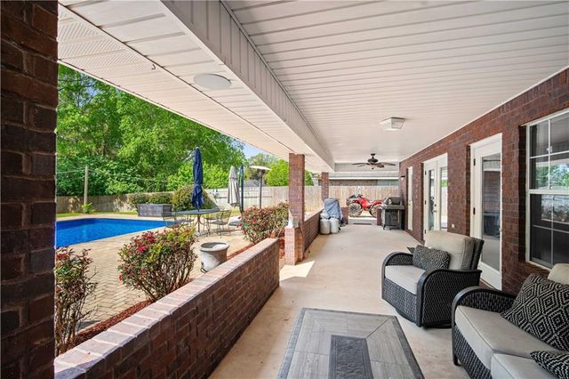 10713 Rigby Drive, Mobile, AL 36695