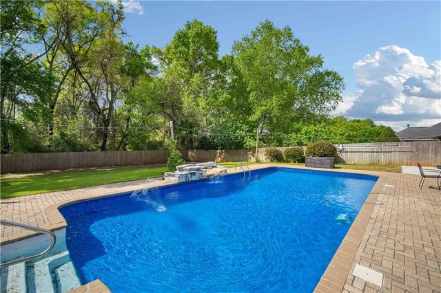 10713 Rigby Drive, Mobile, AL 36695