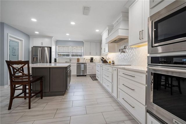 10713 Rigby Drive, Mobile, AL 36695