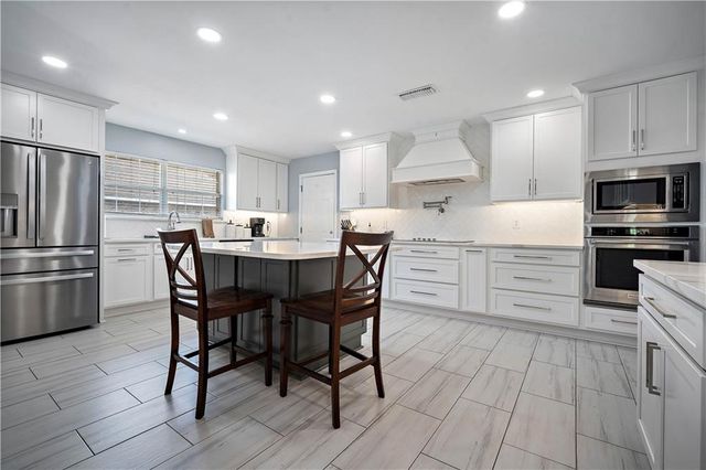 10713 Rigby Drive, Mobile, AL 36695