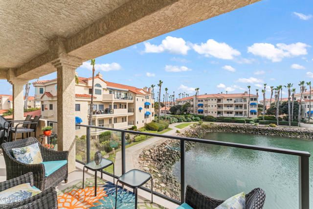 1729 Emerald Isle Way, Oxnard, CA 93035