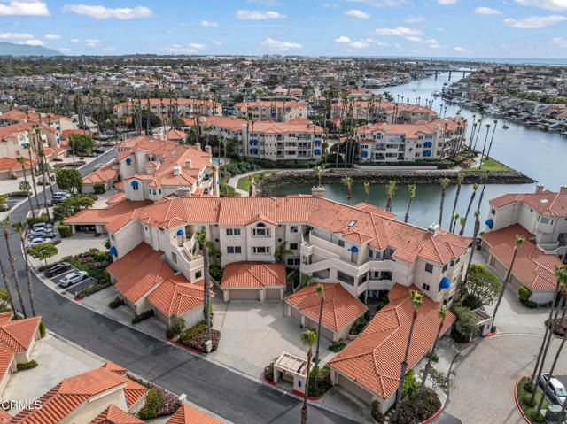 1729 Emerald Isle Way, Oxnard, CA 93035
