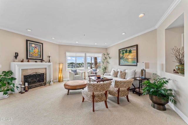 1729 Emerald Isle Way, Oxnard, CA 93035