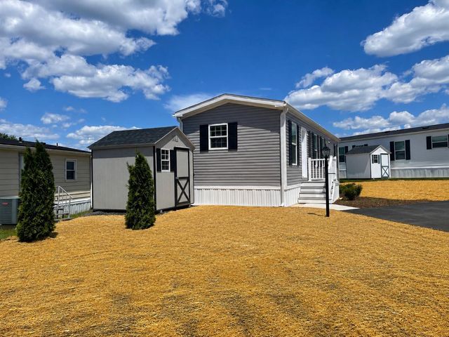 46 CENTER CT, North Wales, PA 19454