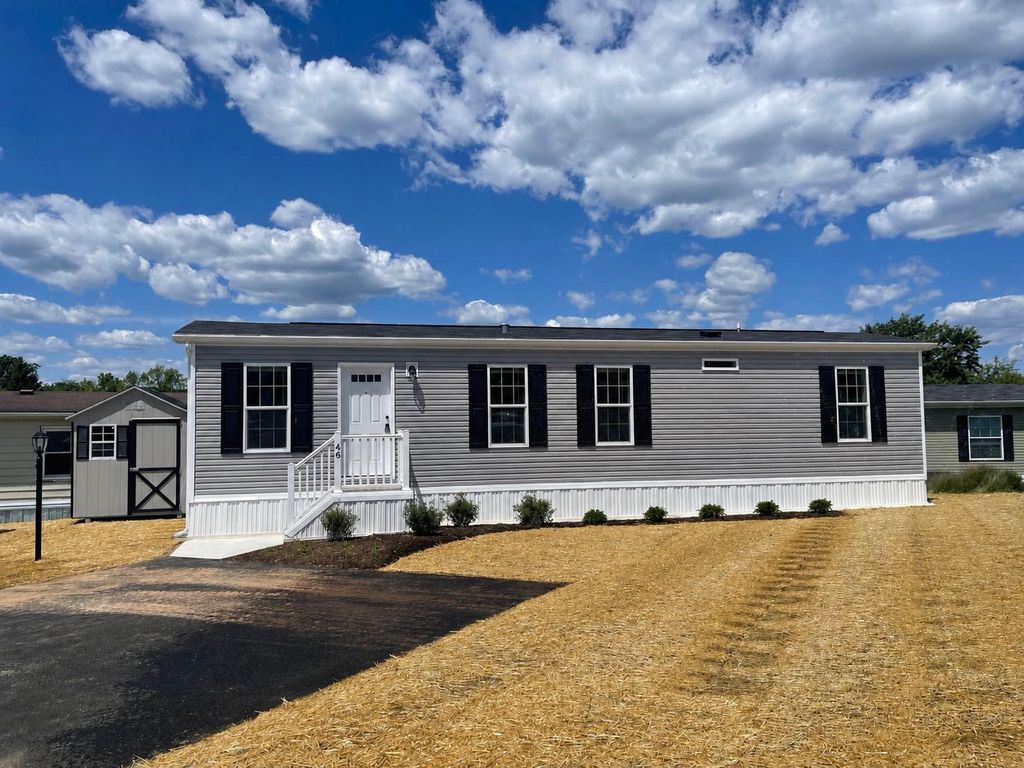 46 CENTER CT, North Wales, PA 19454