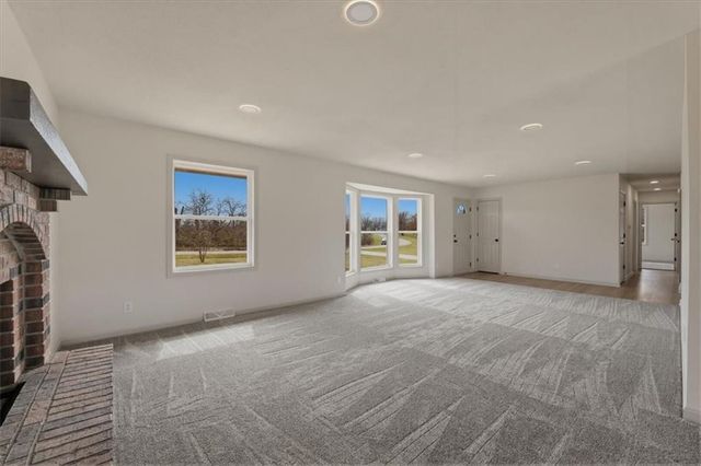 20606 E 220th Street, Harrisonville, MO 64701