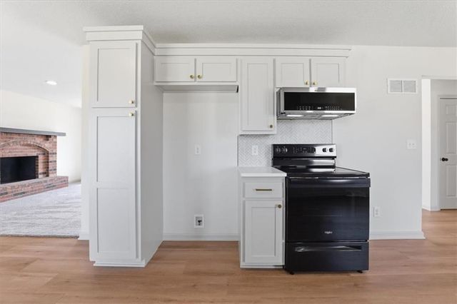 20606 E 220th Street, Harrisonville, MO 64701