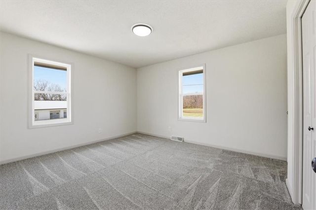 20606 E 220th Street, Harrisonville, MO 64701