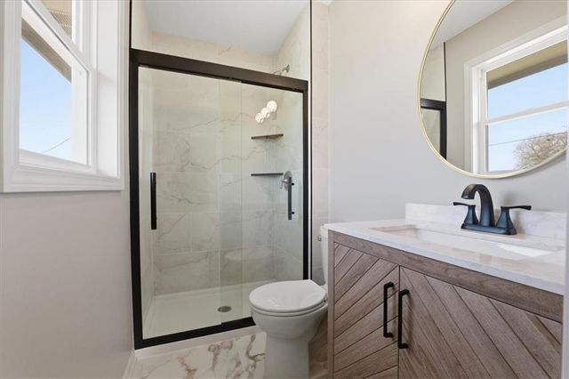 20606 E 220th Street, Harrisonville, MO 64701