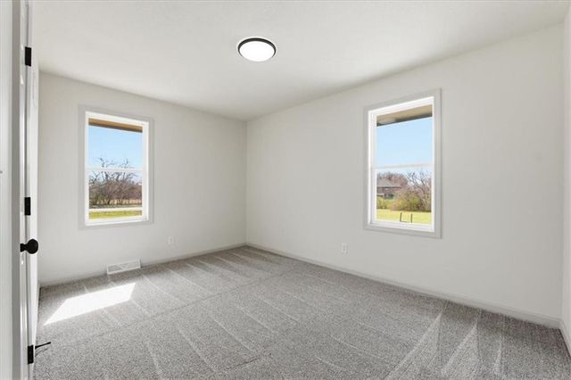 20606 E 220th Street, Harrisonville, MO 64701