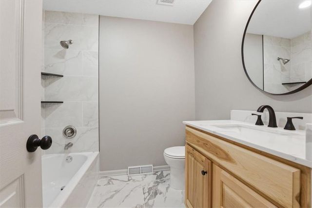 20606 E 220th Street, Harrisonville, MO 64701