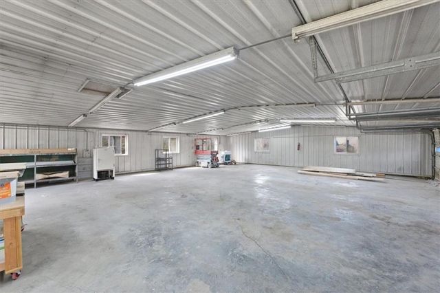 20606 E 220th Street, Harrisonville, MO 64701