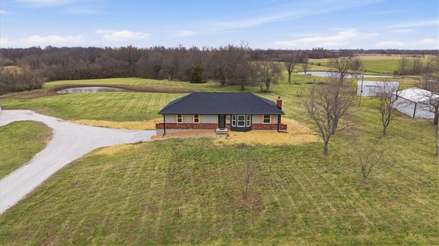 20606 E 220th Street, Harrisonville, MO 64701