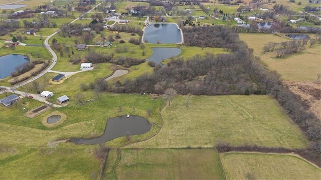 20606 E 220th Street, Harrisonville, MO 64701