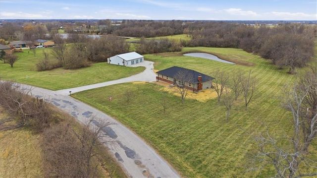 20606 E 220th Street, Harrisonville, MO 64701