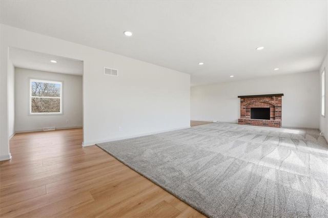 20606 E 220th Street, Harrisonville, MO 64701