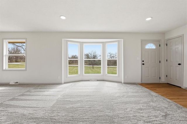 20606 E 220th Street, Harrisonville, MO 64701