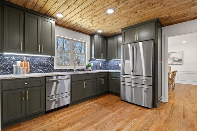 1307 Windbrook Lane, Hixson, TN 37343