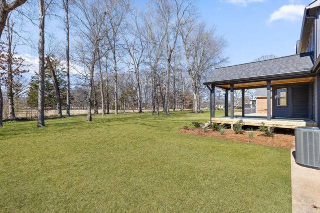 1307 Windbrook Lane, Hixson, TN 37343