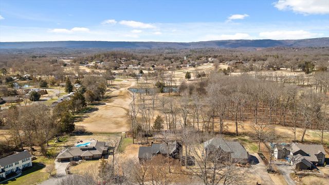 1307 Windbrook Lane, Hixson, TN 37343