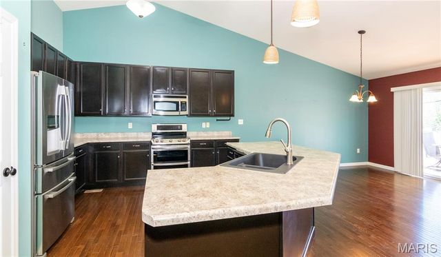 1405 Garnet Drive, O'fallon, MO 63366
