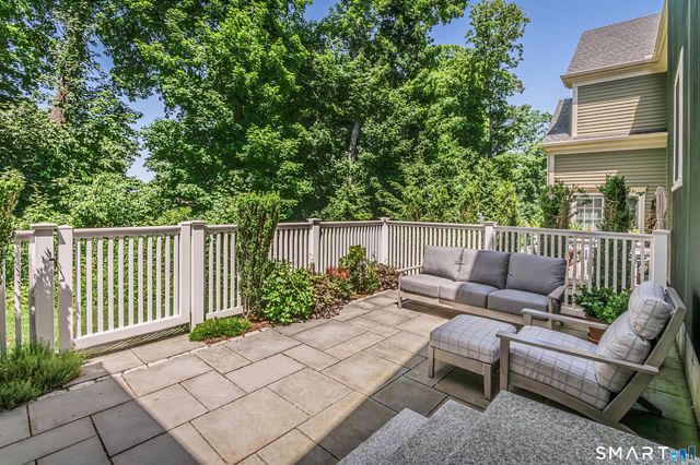 500 Main Street 6, Ridgefield, CT 06877