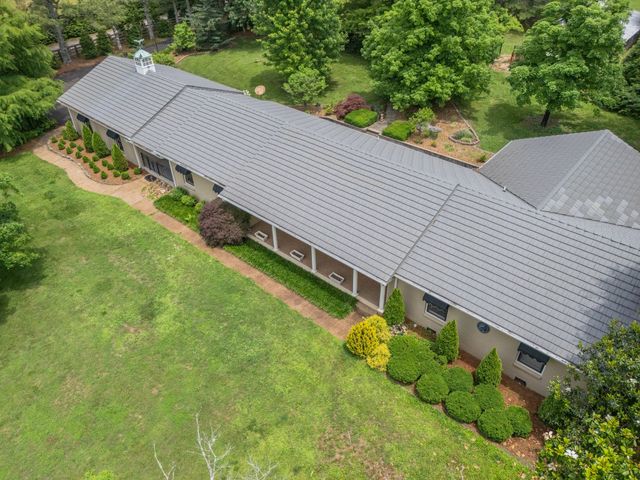 9133 Twelve Corners Rd, Lascassas, TN 37085