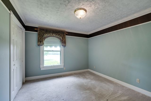 9133 Twelve Corners Rd, Lascassas, TN 37085