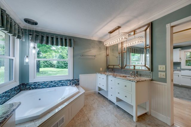 9133 Twelve Corners Rd, Lascassas, TN 37085