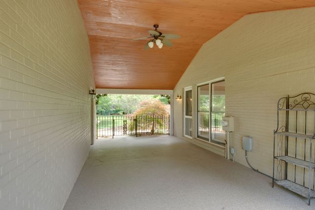 9133 Twelve Corners Rd, Lascassas, TN 37085
