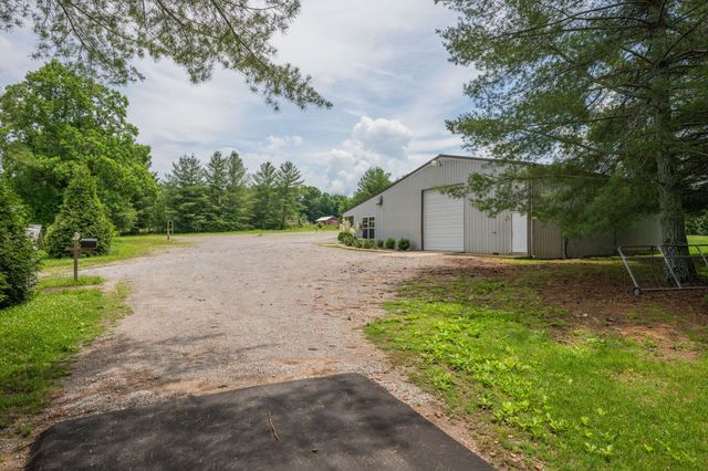 9133 Twelve Corners Rd, Lascassas, TN 37085