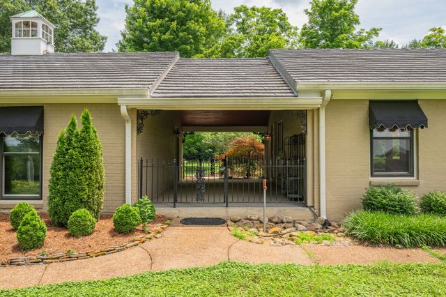 9133 Twelve Corners Rd, Lascassas, TN 37085