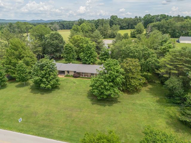 9133 Twelve Corners Rd, Lascassas, TN 37085