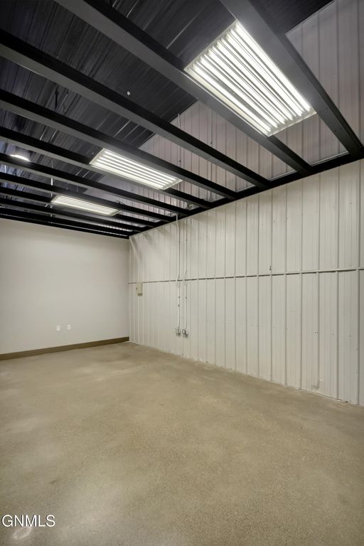 6611 2nd Avenue W, Williston, ND 58801 photo 15