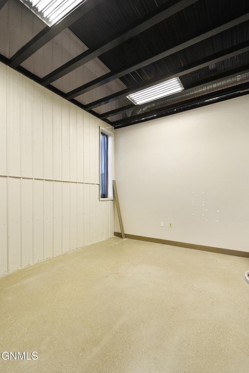 6611 2nd Avenue W, Williston, ND 58801 photo 21