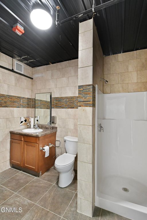 6611 2nd Avenue W, Williston, ND 58801 photo 33