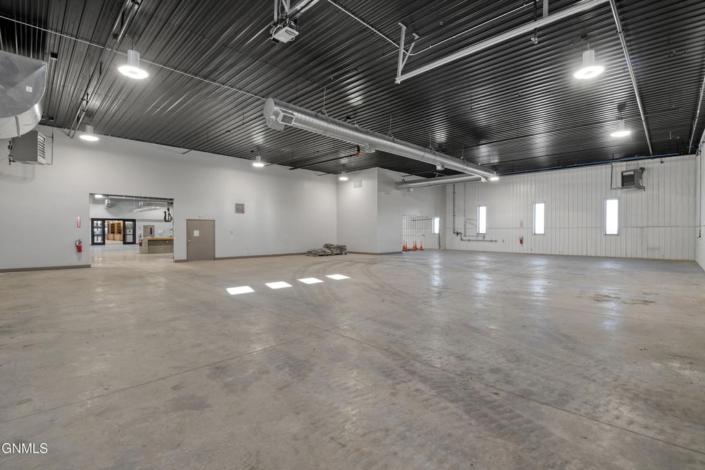 6611 2nd Avenue W, Williston, ND 58801 photo 37