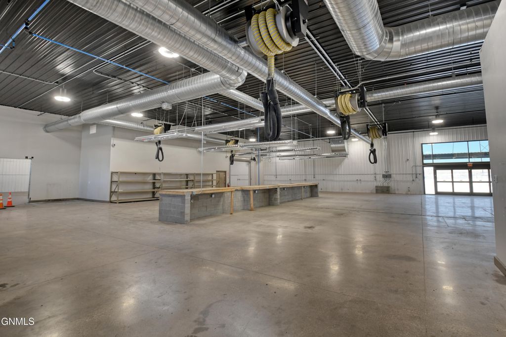 6611 2nd Avenue W, Williston, ND 58801 photo 42