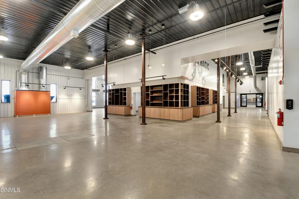 6611 2nd Avenue W, Williston, ND 58801 photo 6