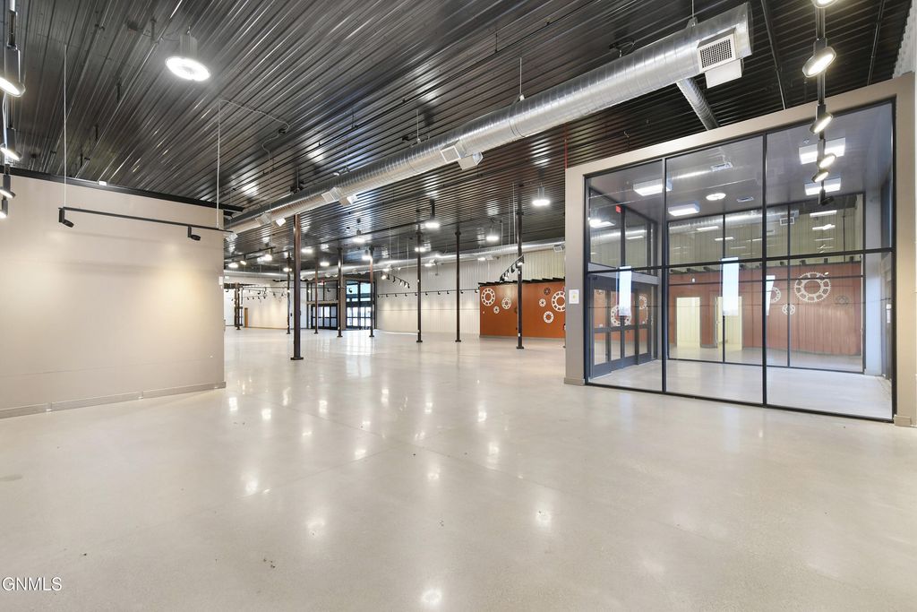 6611 2nd Avenue W, Williston, ND 58801 photo 8