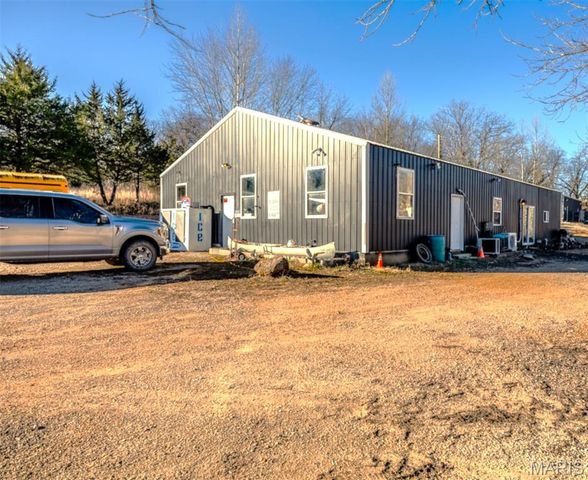 30651 MARIGOLD, Lebanon, MO 65536