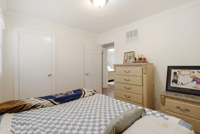 111 Oak Ridge Parkway, Toms River, NJ 08755