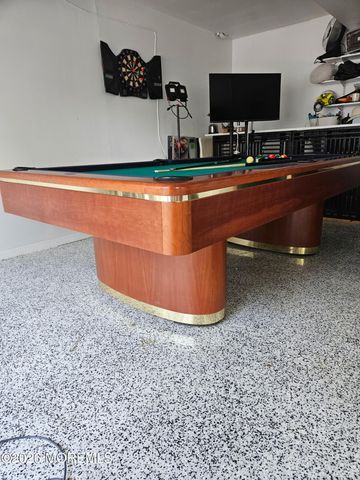 111 Oak Ridge Parkway, Toms River, NJ 08755