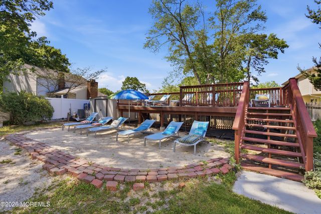 111 Oak Ridge Parkway, Toms River, NJ 08755