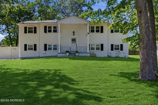 111 Oak Ridge Parkway, Toms River, NJ 08755