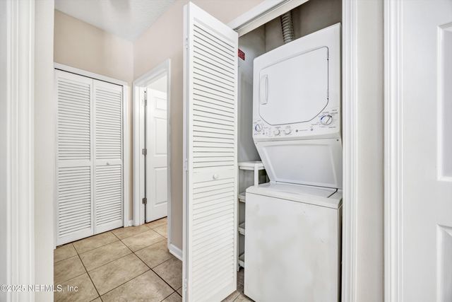 5006 KEY LIME Drive 203, Jacksonville, FL 32256