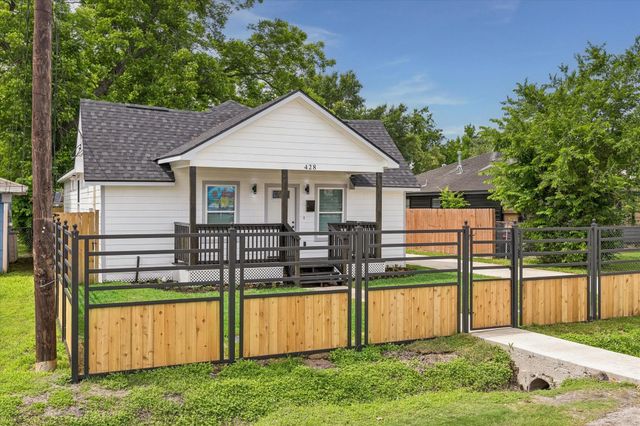 428 Neyland Street, Houston, TX 77022